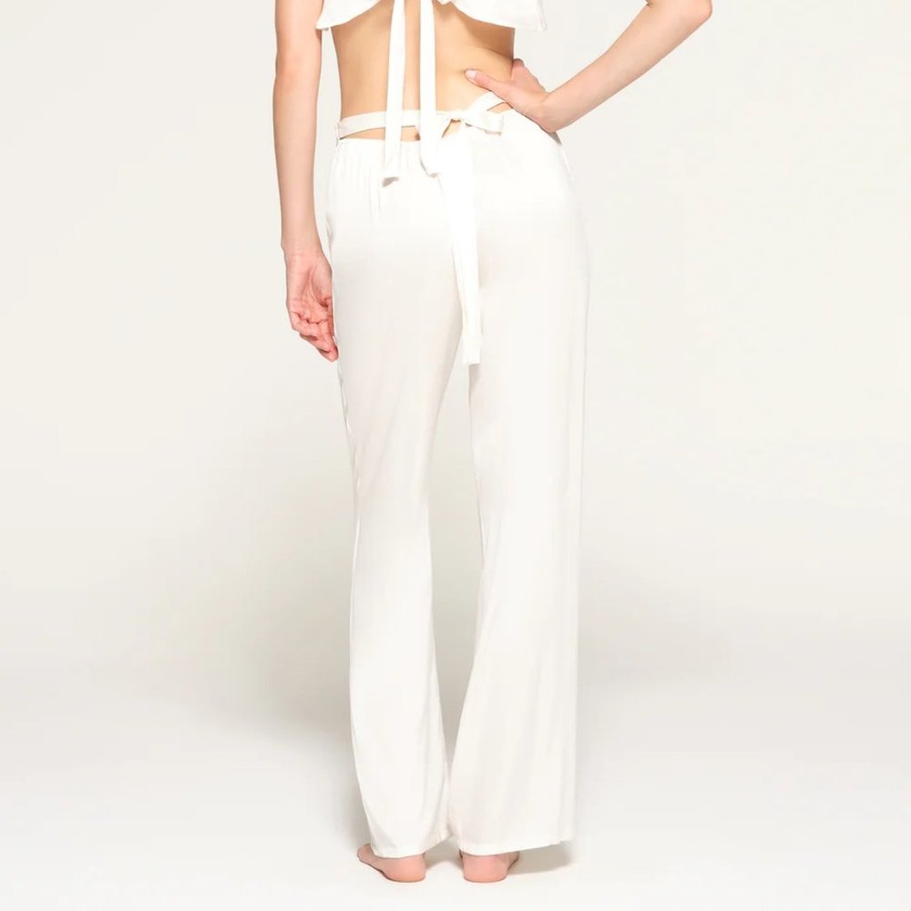 Skims Bridal Silk relaxed pant marble white size medium